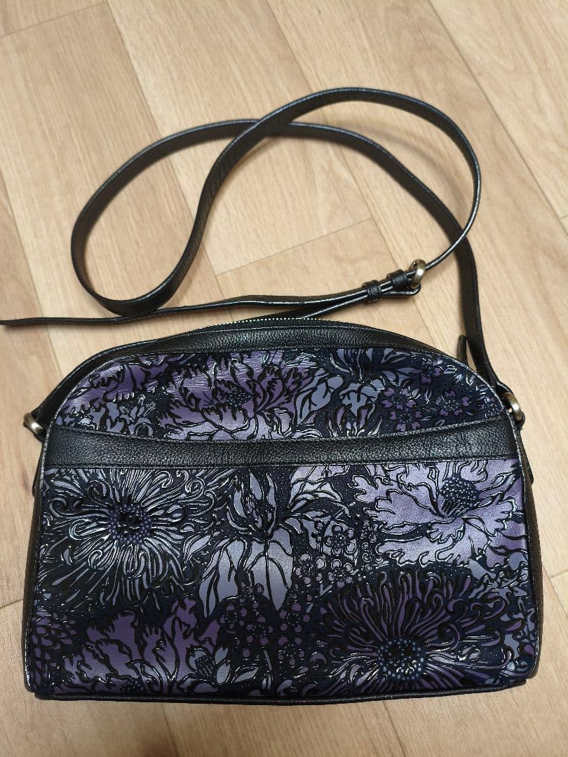 希少 印傳屋 フロニティ ショルダーバッグ 斜めがけ 肩がけ B5 黒×紫