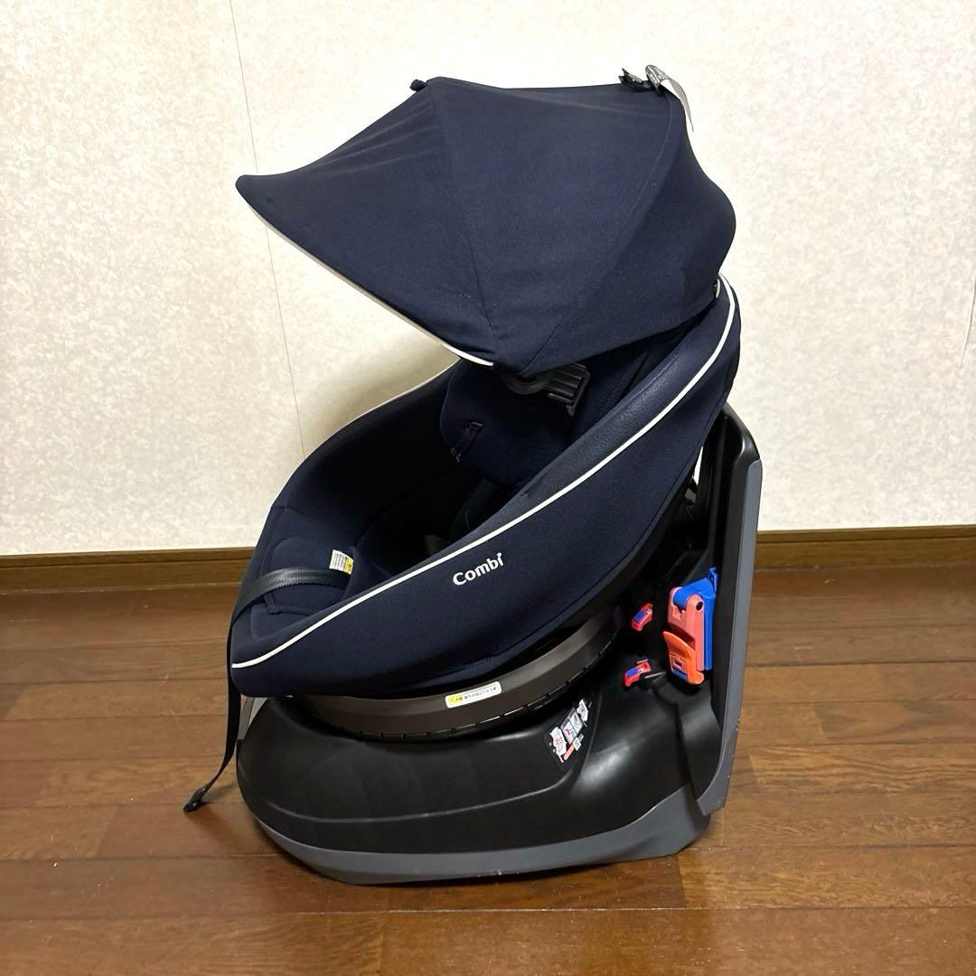 【美品】Combi クルムーヴスマート JJ-550 シートベルト固定 ネイビー