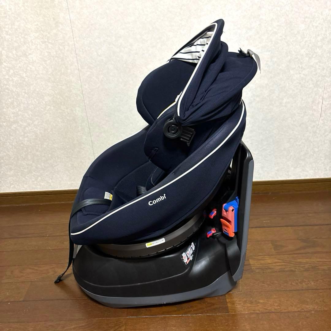 【美品】Combi クルムーヴスマート JJ-550 シートベルト固定 ネイビー