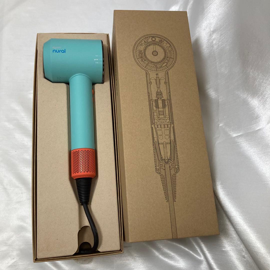 〈未使用品〉ダイソン　ヘアドライヤー　HD16 CPATO