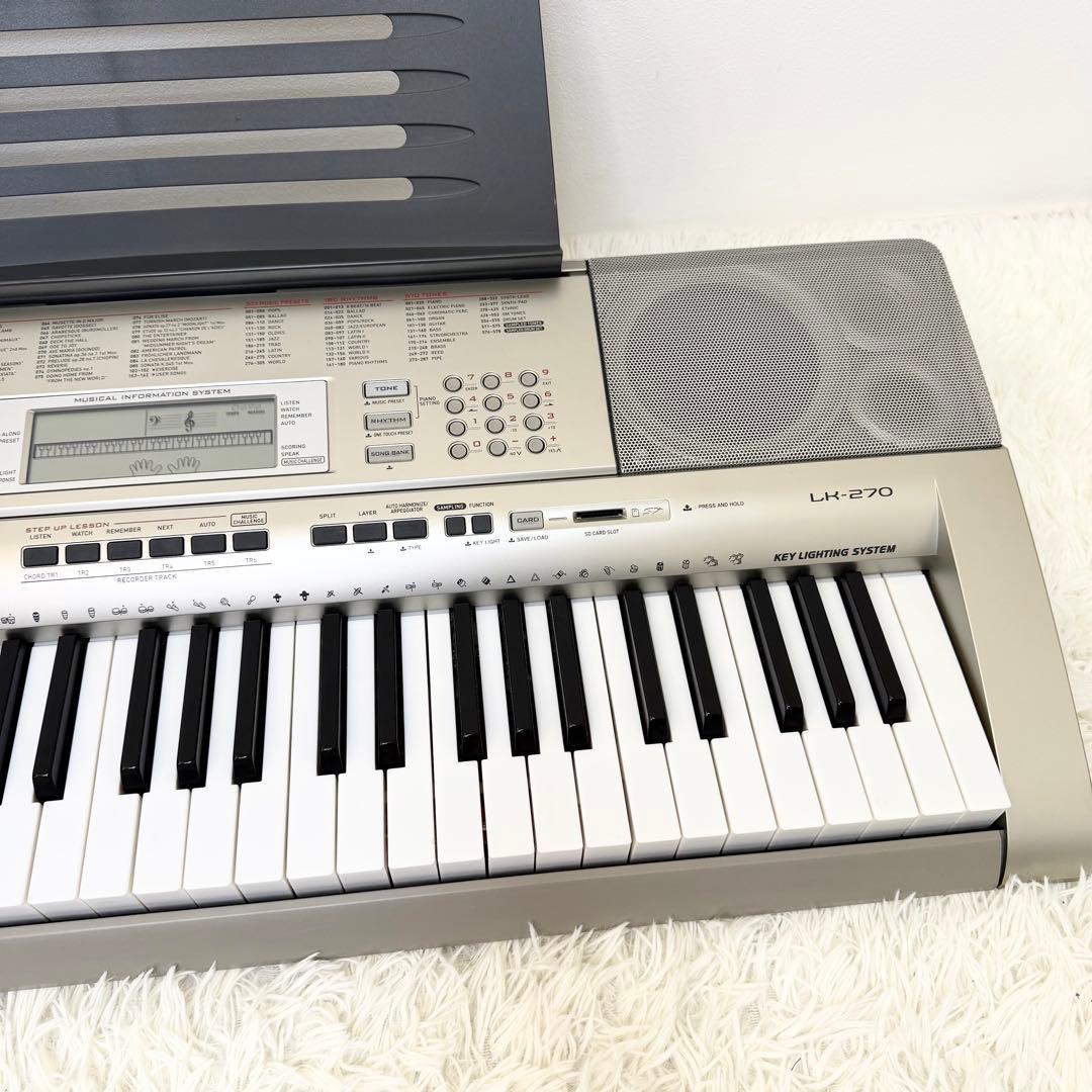 美品 CASIO LK-270 光ナビゲーション キーボード 電子ピアノ