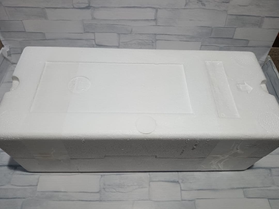 1/18 メルセデス　マイバッハ　57 ディーラー品　ミニカー