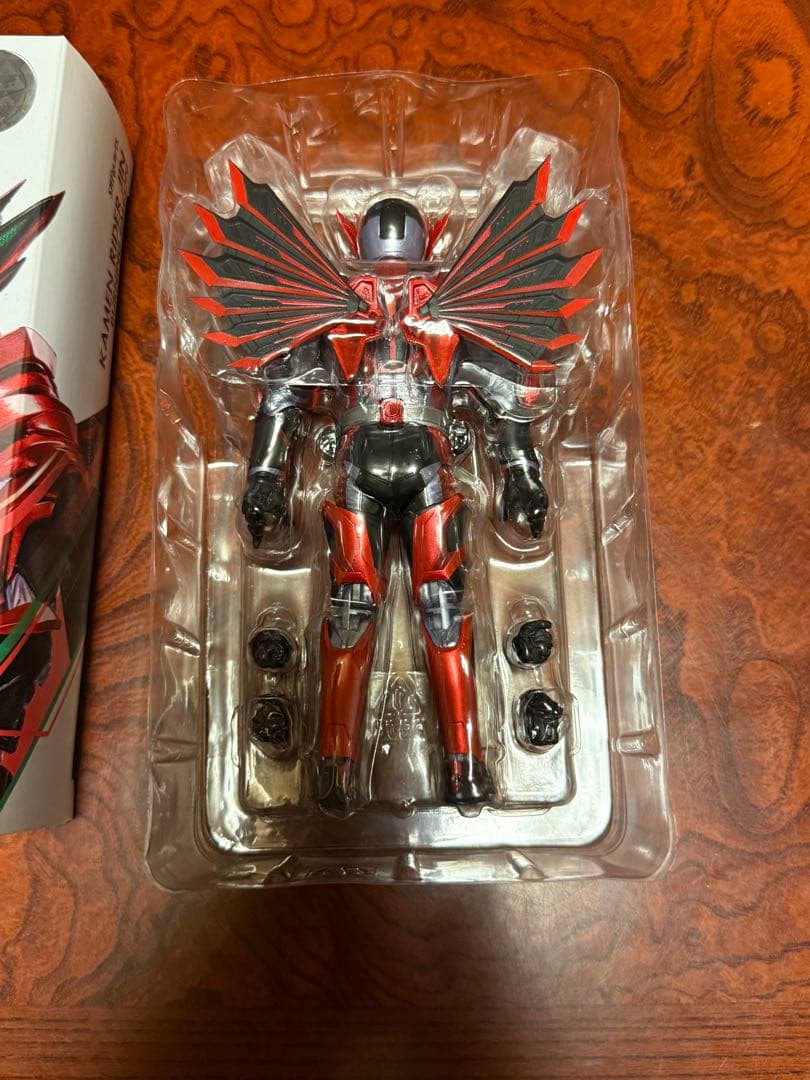 S.H.フィギュアーツ 仮面ライダーファム タイガ ベルデ インペラー