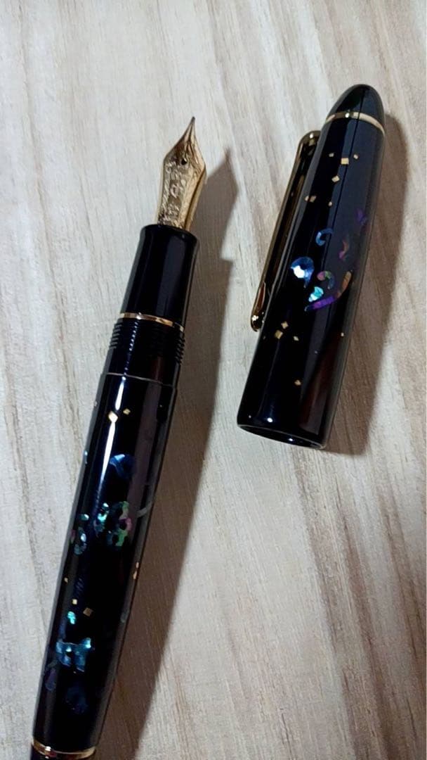 絶品】中尊寺 万年筆 与楽 螺鈿 中尊寺限定 寶相華文 螺鈿