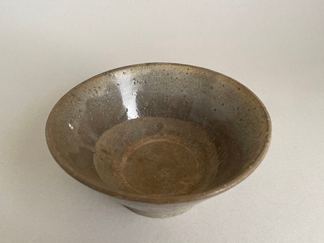 18世紀 壺屋焼 灰釉碗マカイ茶碗 琉球古陶 湧田焼 古我知焼