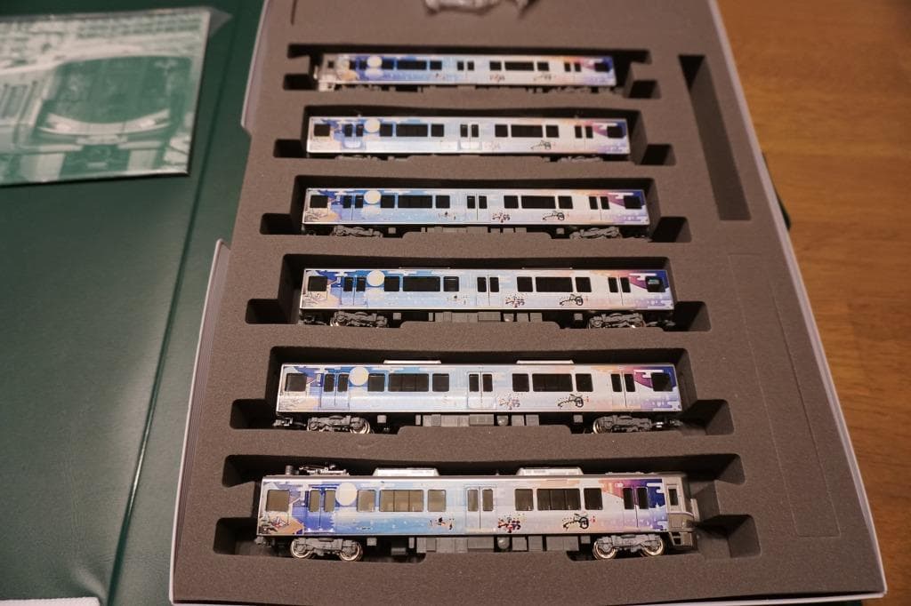 KATO 225系 びわこおおつ紫式部とれいん ラッピング仕様 6両