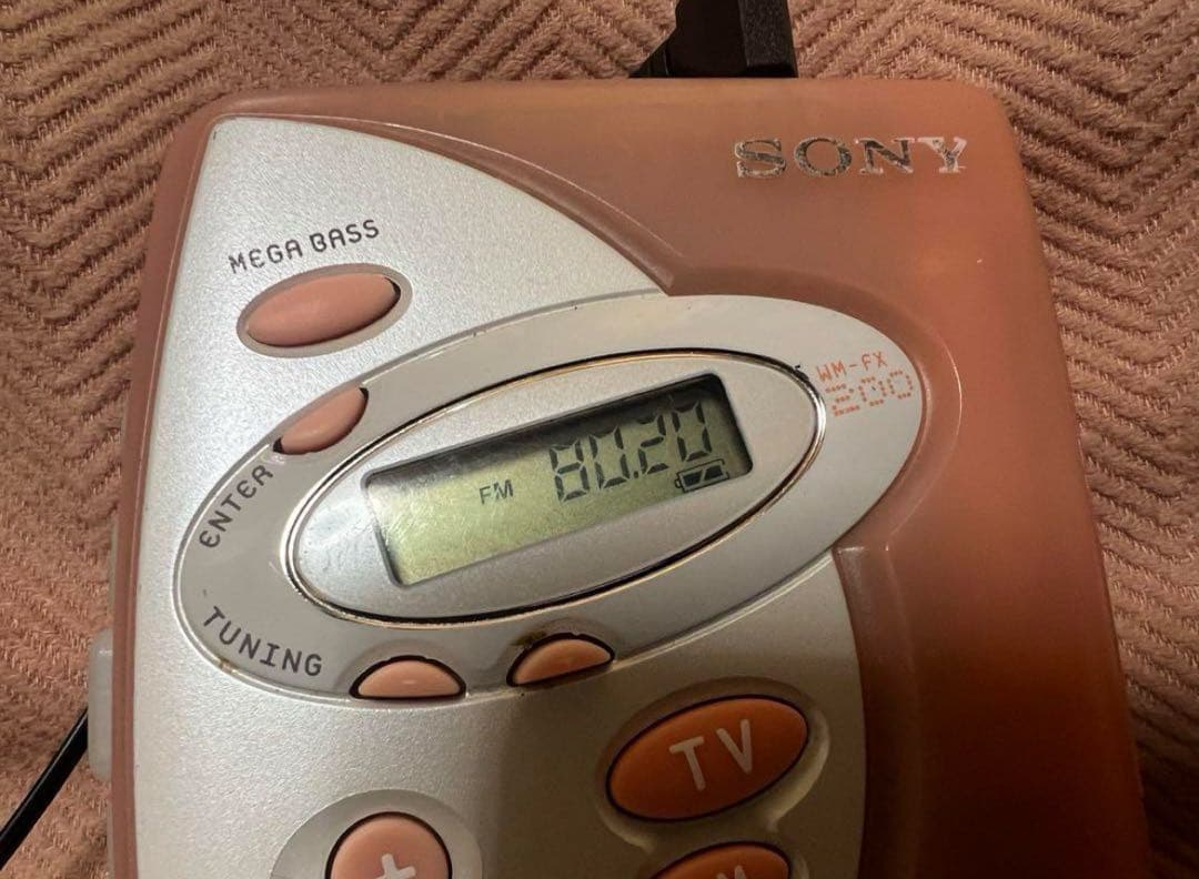 SONYカセットウォークマン WM-FX200 美品DE可動品】SONY WALKMAN WM