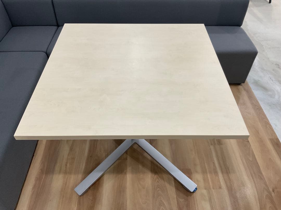 コクヨ　ビエナシリーズ　ミーティングテーブル ビエナ｜家具｜コクヨ