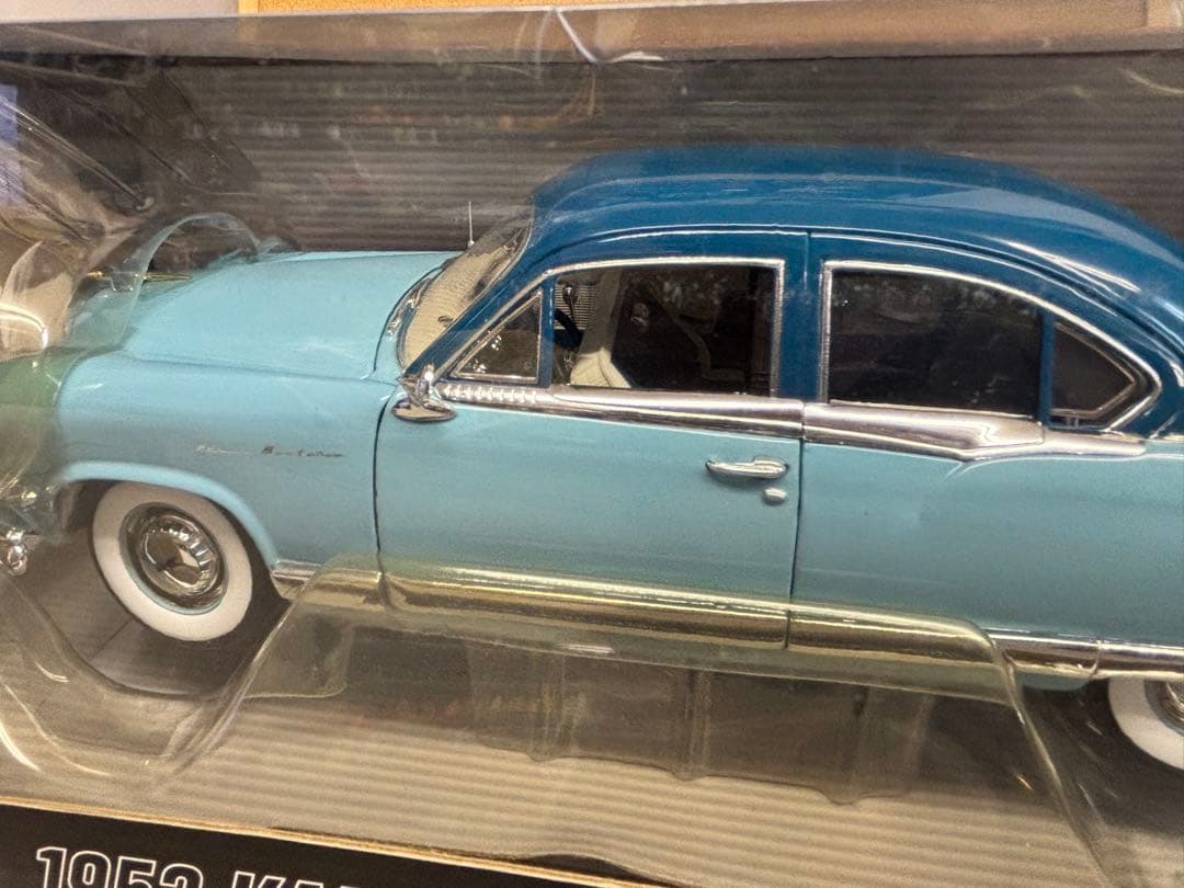 1/18 絶版　ミニカー　KAISER MANHATTAN HIGHWAY61