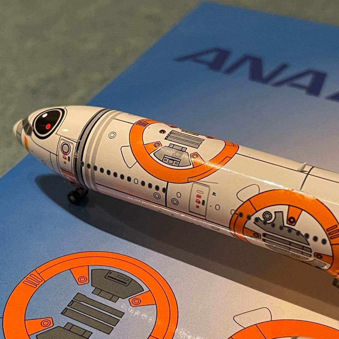 ANA 777-300ER スターウォーズ JA789A BB8 av 400