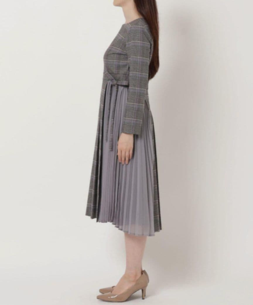 定価約３万円【42】ローズティアラ　RoseTiara　プリーツ切替フレアワンピ