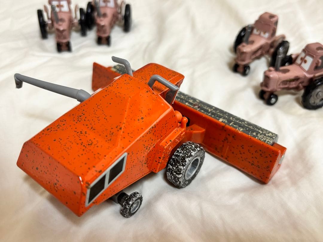 マテル フランク トラクター cars カーズ トミカ C-19 - メルカリ