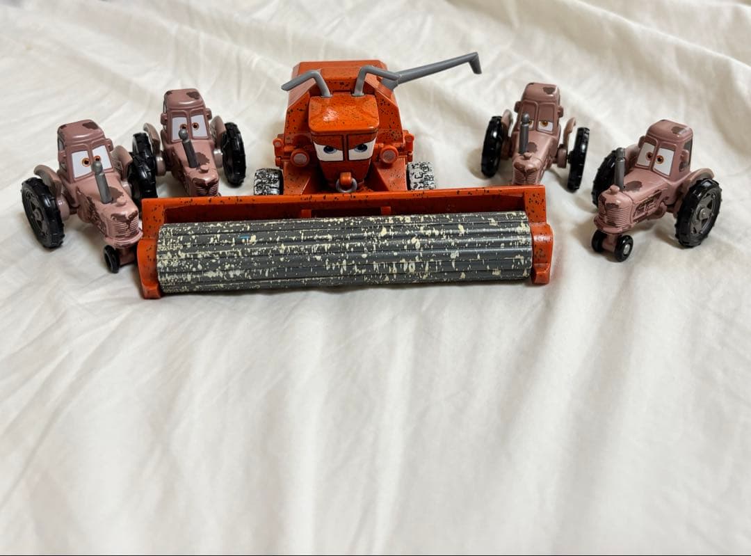 マテル フランク トラクター cars カーズ トミカ C-19 - メルカリ