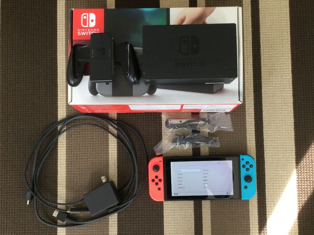 【訳あり】Nintendo Switch本体 赤/青 Joy-Con・付属品あり