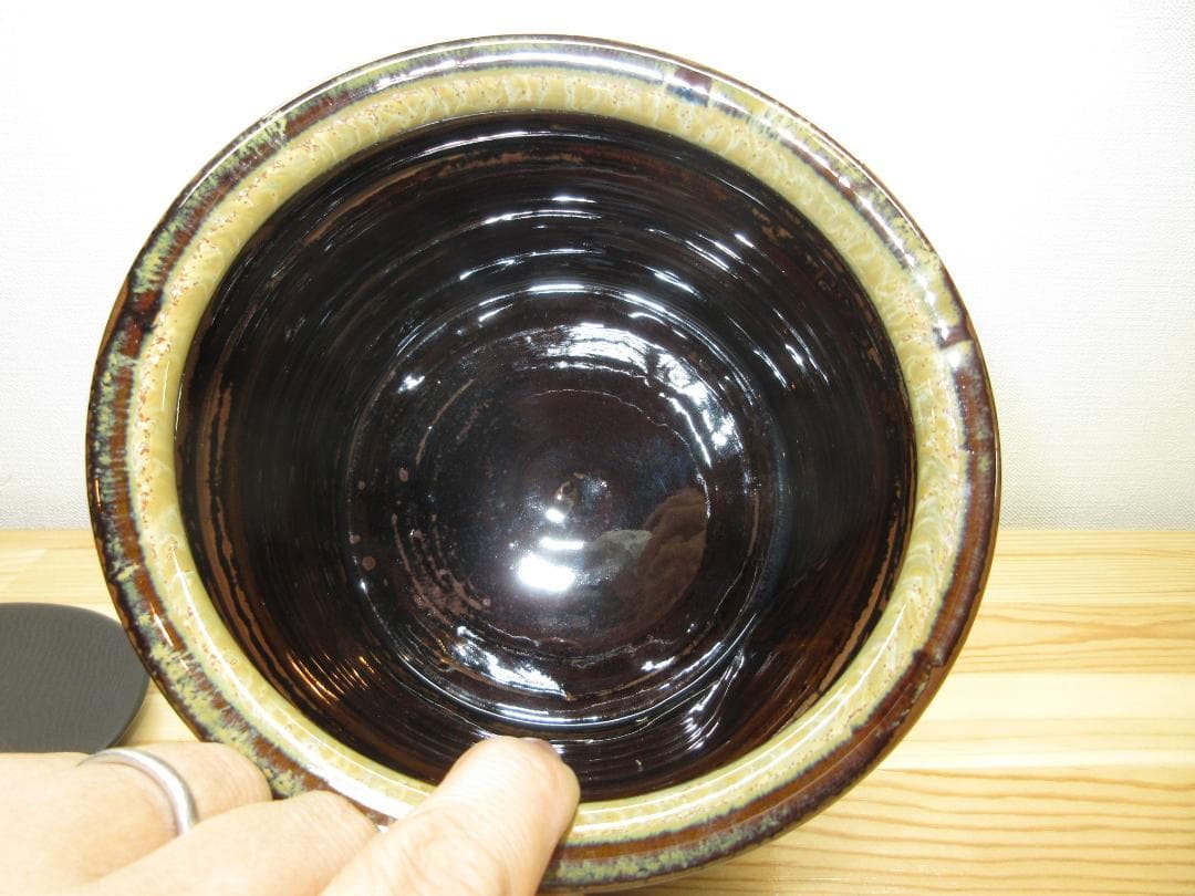 送料込【逢絢亭】茶道具 水指 高取焼 真塗の塗蓋 高取雪山 鬼丸雪山 共箱入り