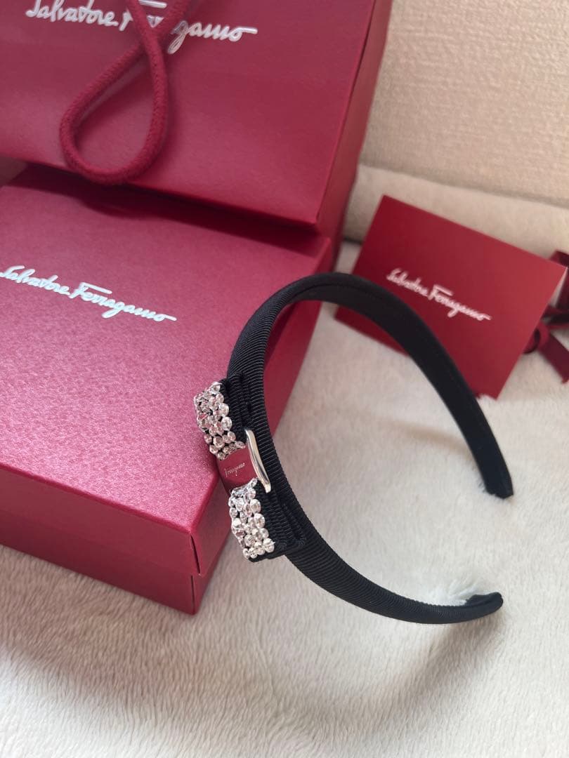 【美品】フェラガモ カチューシャ Salvatore Ferragamo