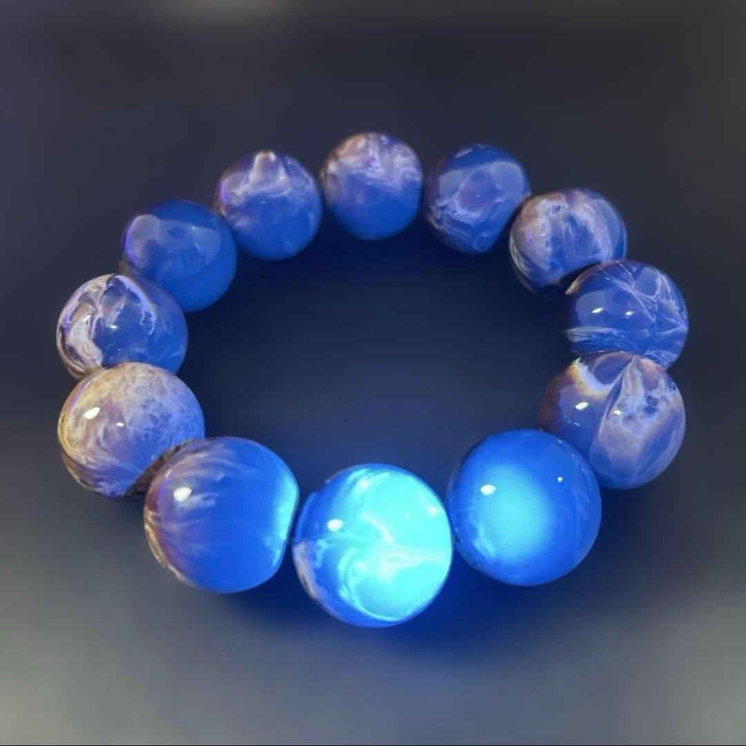 花琥珀のブレスレット ブルーアンバー 大粒