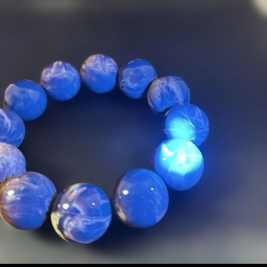 花琥珀のブレスレット ブルーアンバー 大粒