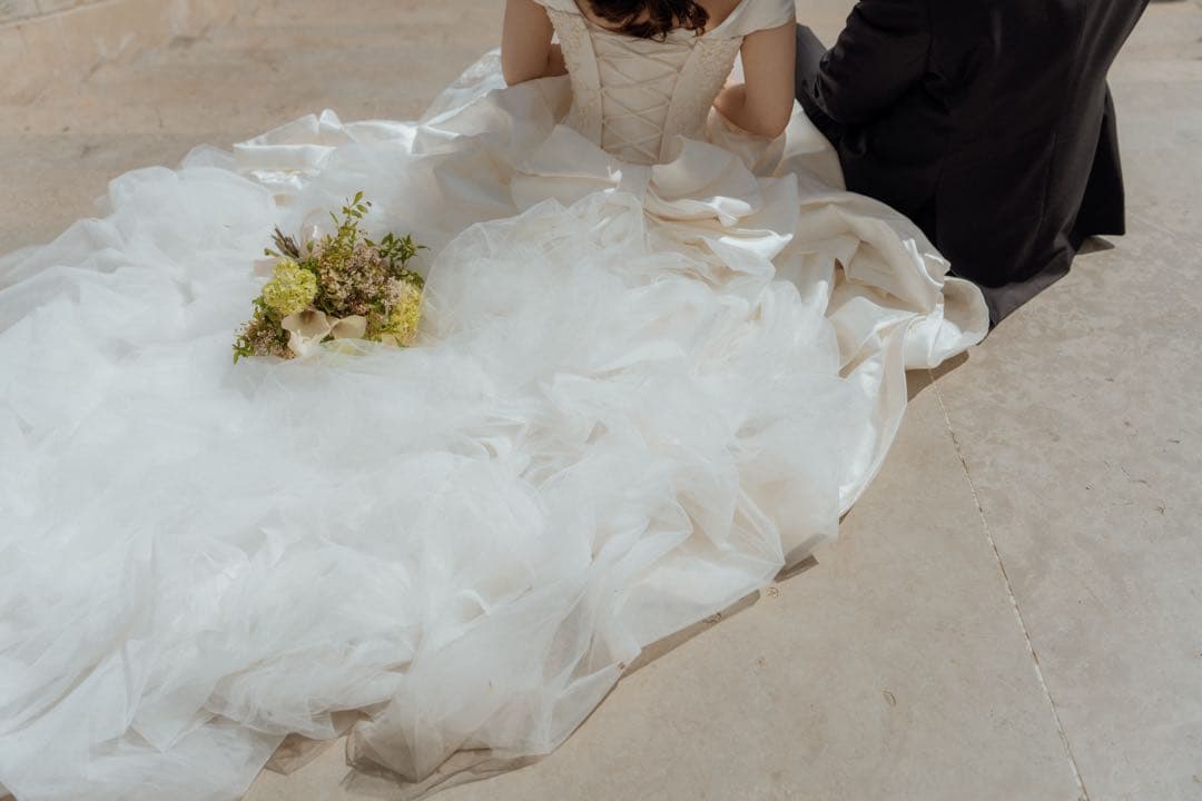 天　ホワイトウェディングドレス オフショルダー　MIL5058