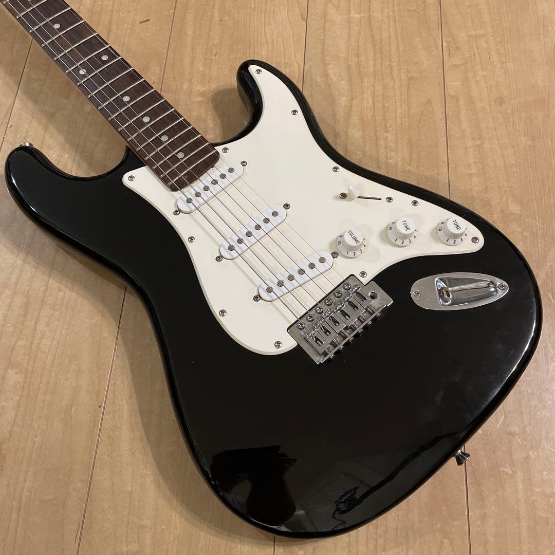 迅速な配送！安い！SX ストラトキャスタータイプ　弦高調整済み　です