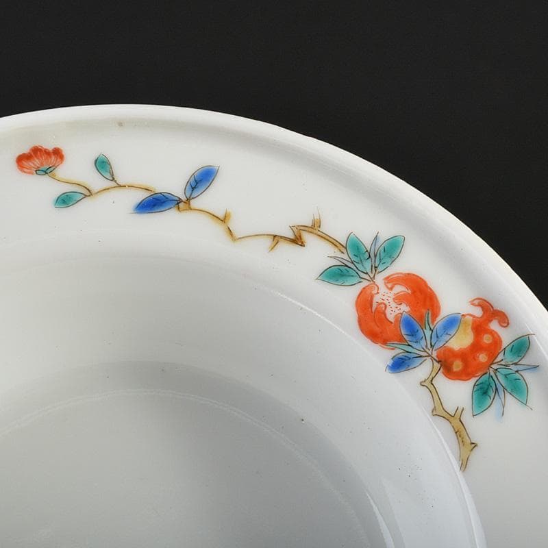 有田焼　人間国宝　十三代酒井田柿右衛門作　染錦　柘榴梅文　灰皿　共箱　C6012