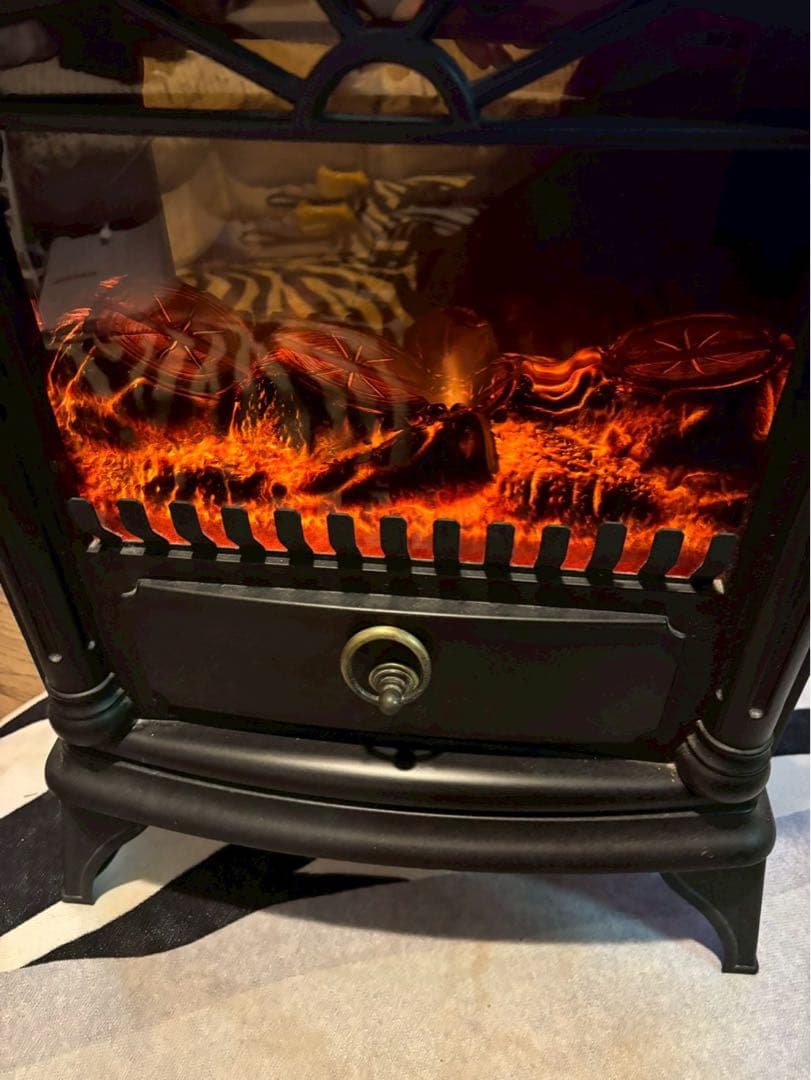 ヴィンテージスタイル 電気ヒーター 黒 - メルカリ