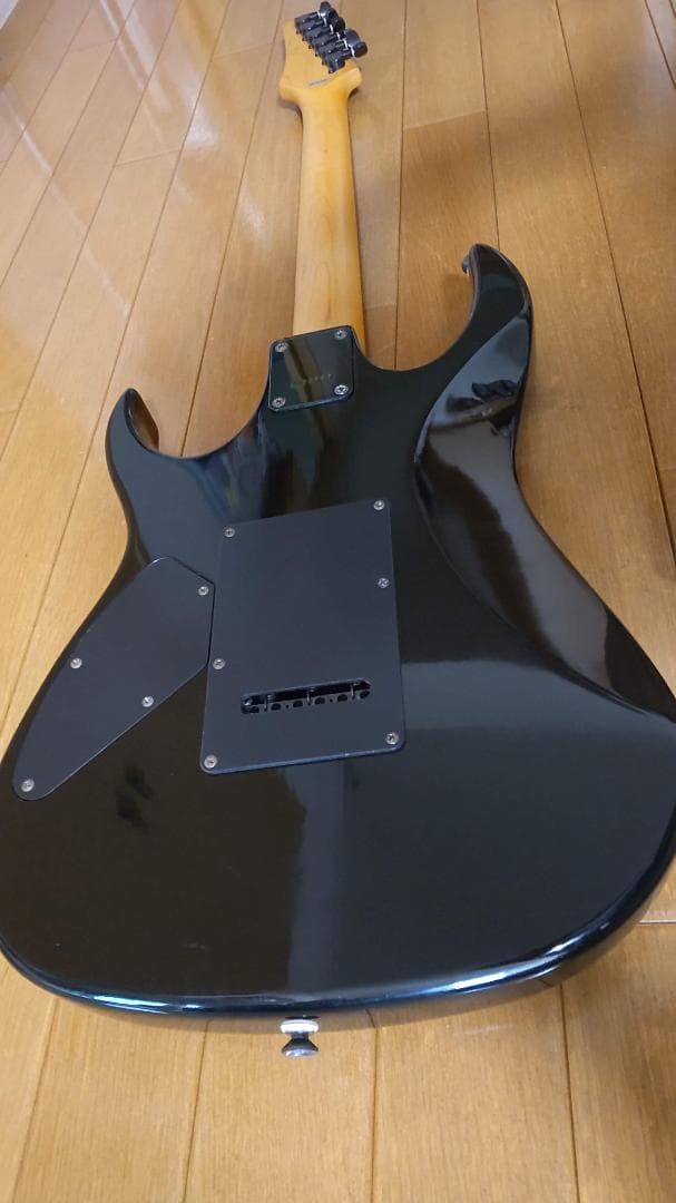 IBANEZアイバニーズ RX180B ブラックメイプルトップ ギター IBANEZ