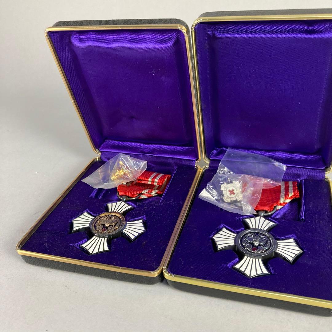 専用‼️】日本赤十字社 銀色有功章 明治21年 その他セット Amazon.co.jp: