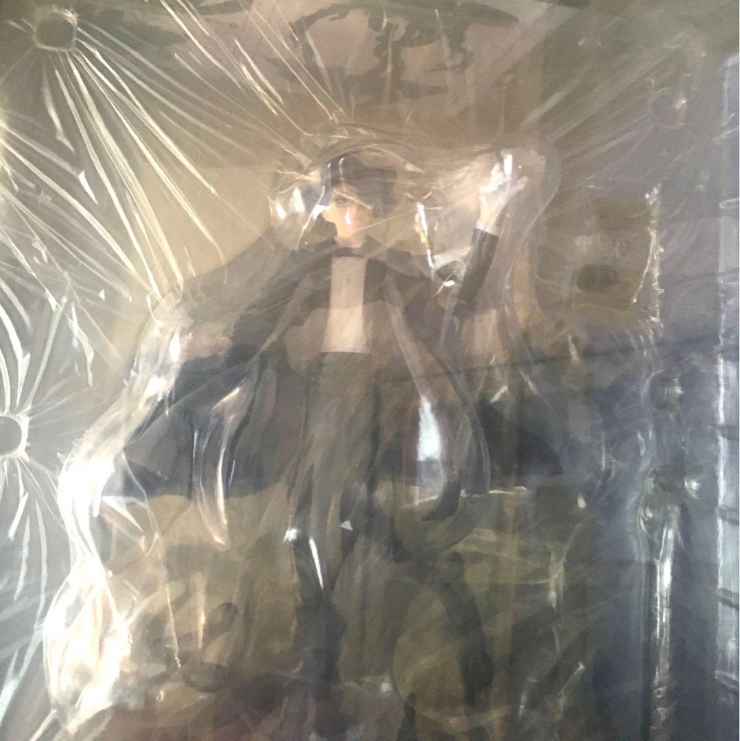 ツイステ アズール フィギュア ディズニー ツイステッドワンダーランド