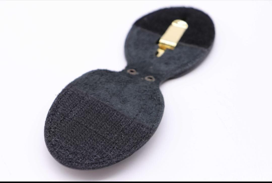 新品 FBI バッジ レザーケース レプリカ クリップ チェーン付 嵌込型