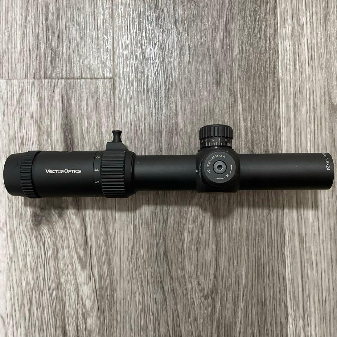 VECTOR OPTICS FORESTER 1-5X24 GENII ベクター