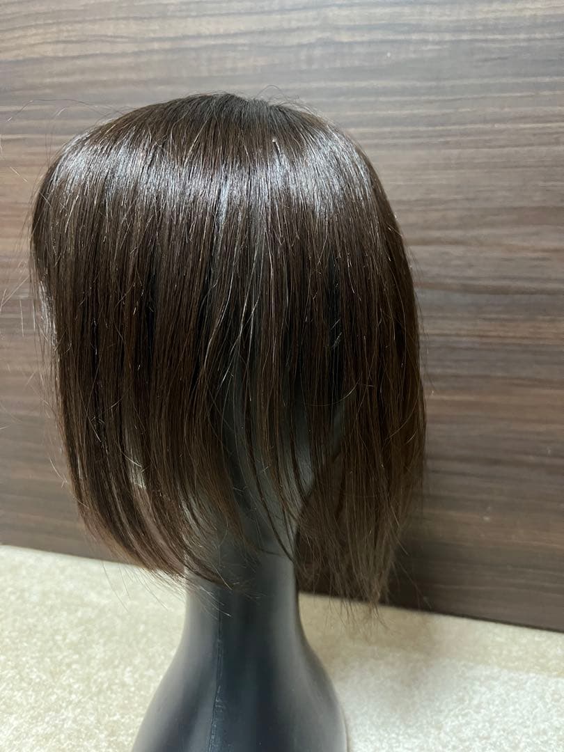 百合子ウィッグ　ネオピース前髪あり毛量減量