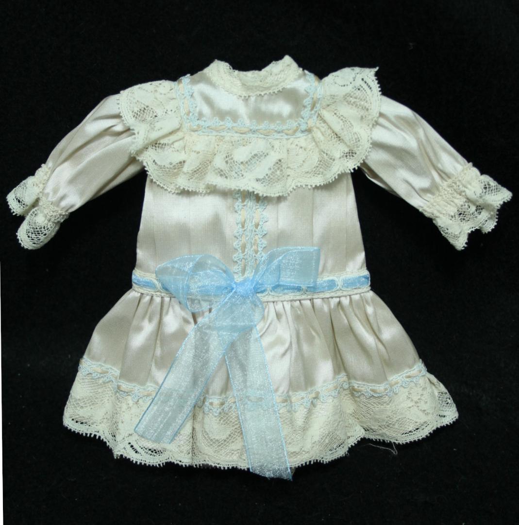 新品タグ付き美品 27～28cm ビスクドール用 シルクドレス フランス製-配送