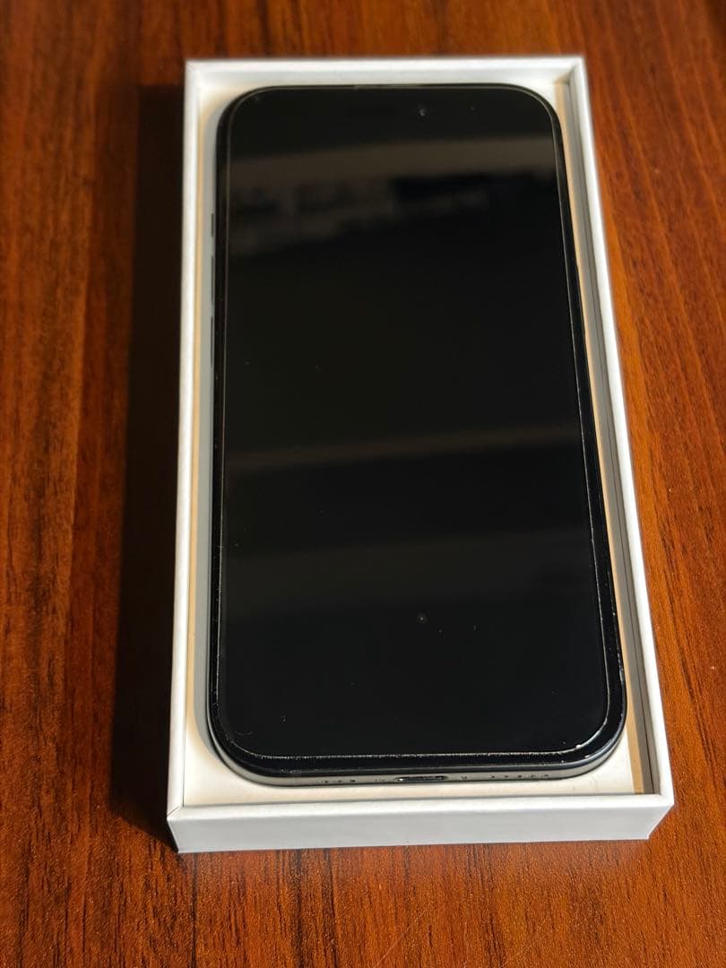 シャッター音無iPhone15 ブラック美品 米国版SIMフリー