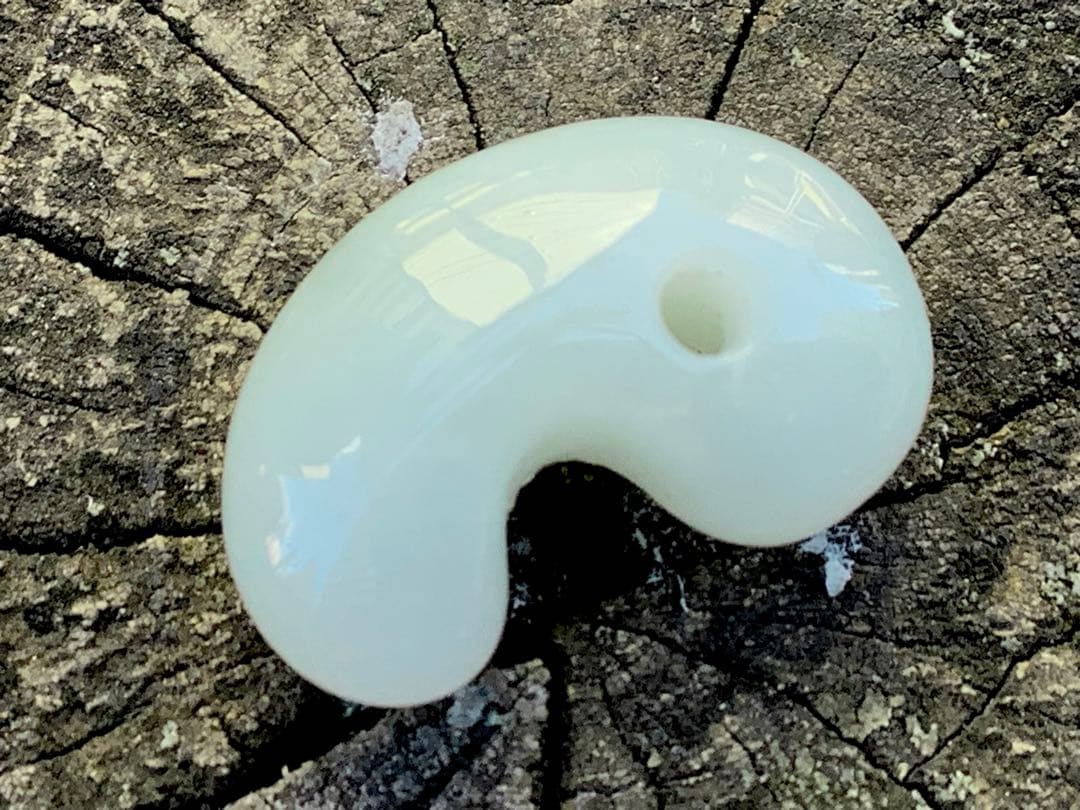 ✳ 天から授かった幸福の勾玉 糸魚川翡翠ジェダイト 氷アイスジェイド