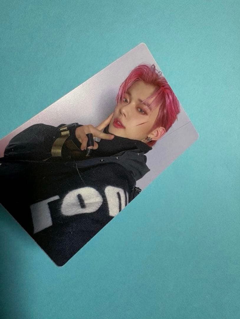 TXT ヨンジュン Blue Hour ラキドロ ピンク髪 希少レア - メルカリ