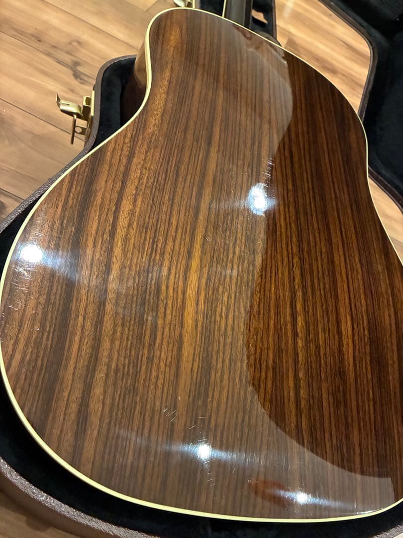 Gibson J-45 Custom Special Rose Anthem
