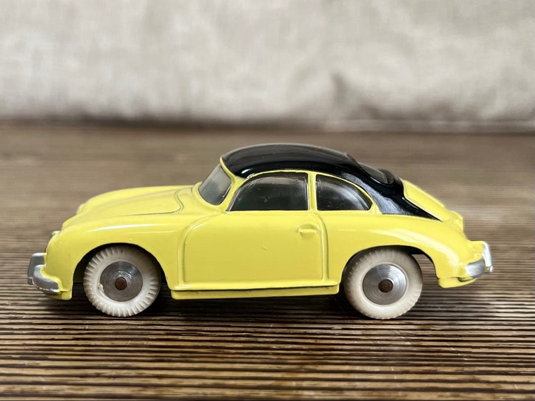 キラル　ポルシェ 356A ミニカー