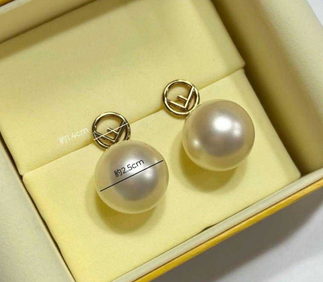 FENDI フェンディ パール ゴールド ピアス 両耳約2.5cm - メルカリ