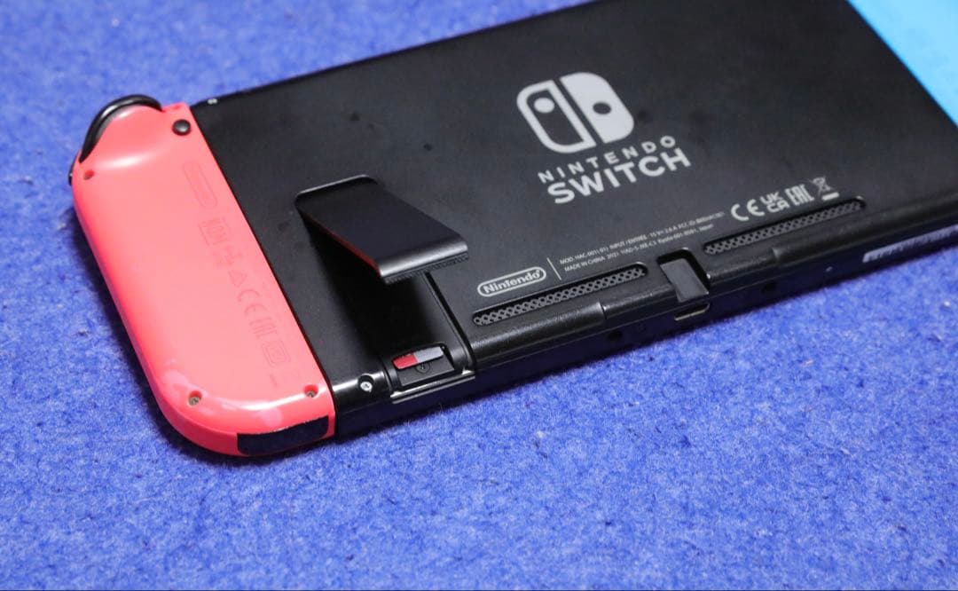 Nintendo Switch 本体 ジョイコン　SDカード