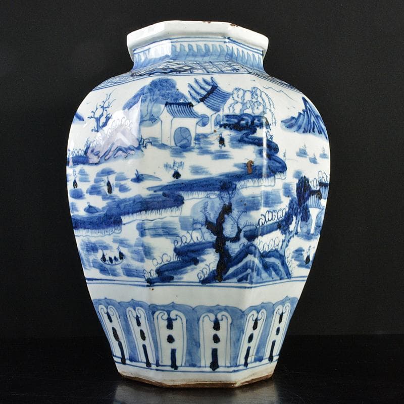 中国　大清乾隆年製款　青花　山水人物文　八角面取瓶　M　R7289B