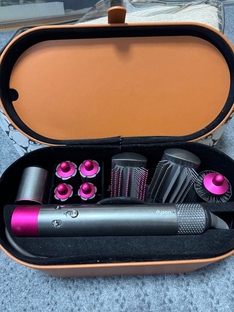 Dyson Airwrap ヘアドライヤー ヘアカールアイロン