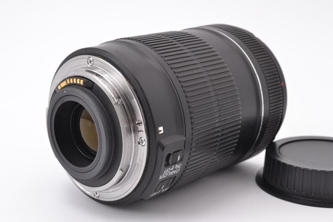 キャノン　Canon EF-S 18-135mm F3.5-5.6 IS