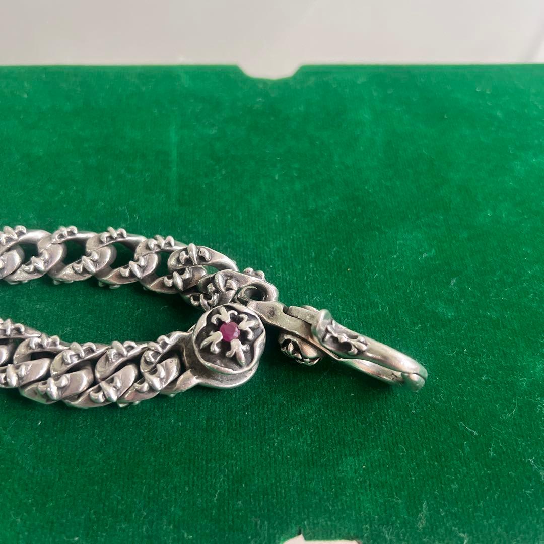 A&G ルビー クロス フレア ファンシー チェーン ブレスレット シルバー