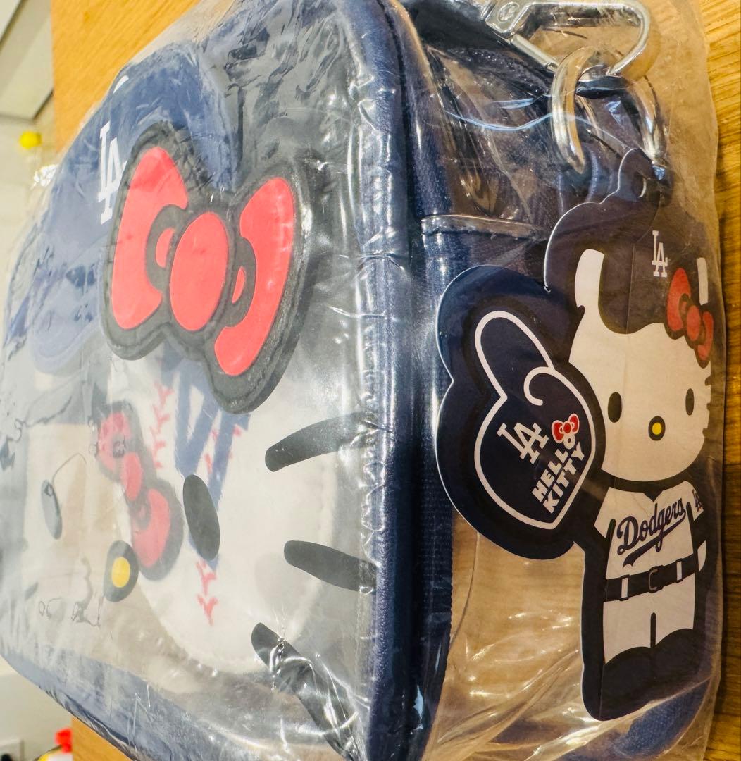 来場者限定商品】ハローキティ LAドジャース コラボバッグ