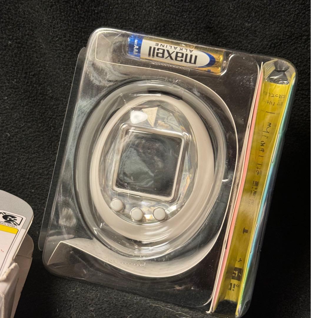 未開封激レア】たまごっちiD Tamagotchi iD01ホワイト バンダイ 商品