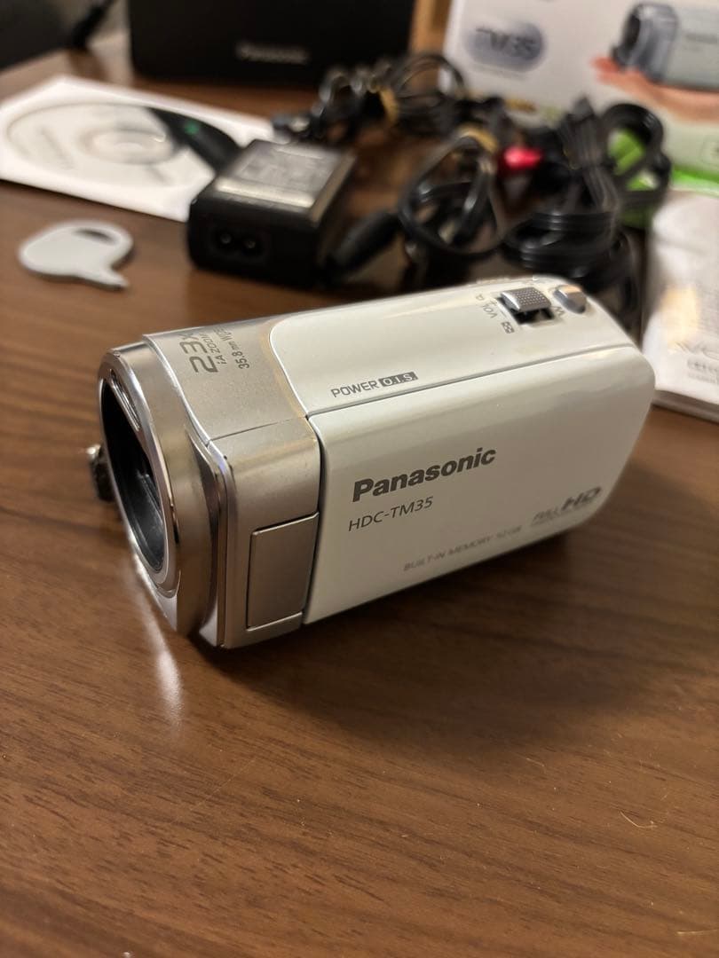 Panasonic HDC-TM35 ビデオカメラ 純正ケース付