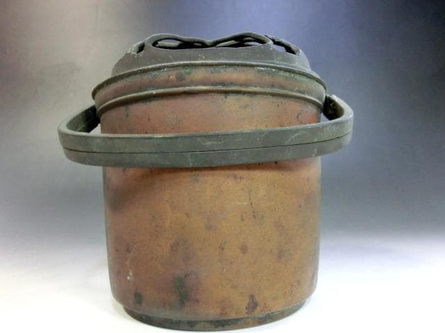手炉□古銅製 手あぶり 手焙り 手火鉢 火入れ 火器 透かし火屋 雲竜