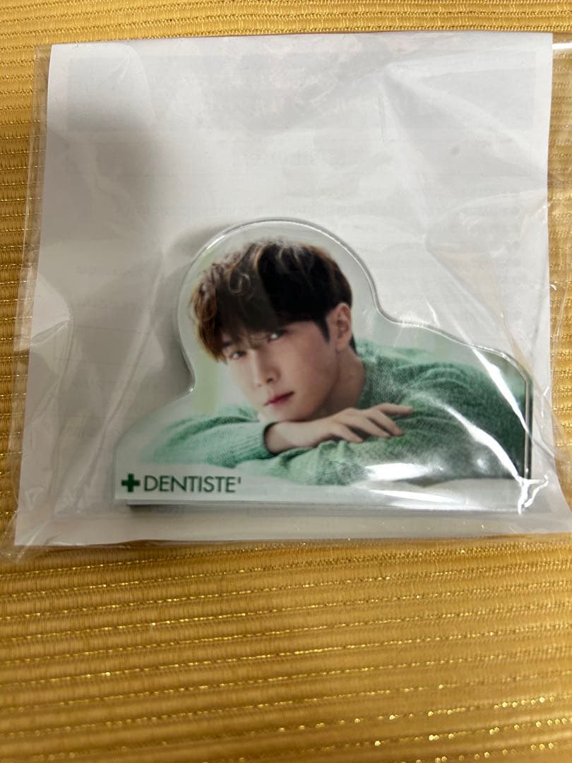 デンティス 渡辺翔太 オリジナルアクリルクリップ - メルカリ