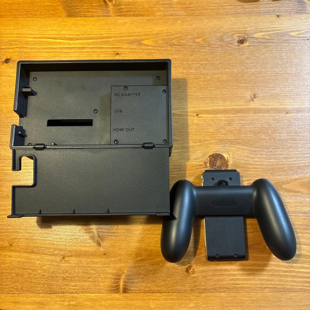 Nintendo Switch 本体 青/緑 ジョイコン　ケース付き